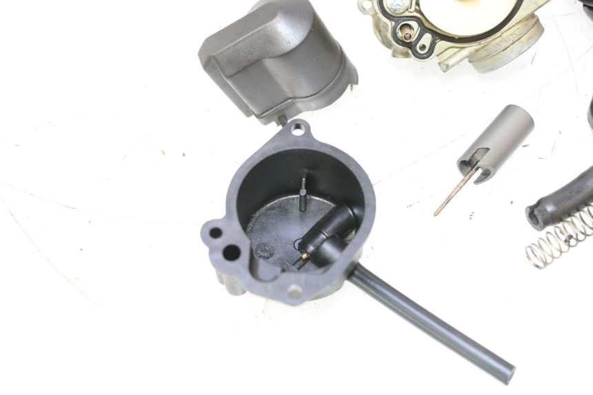 photo de VERGASER PEUGEOT SPEEDFIGHT LC 50 (1996 - 2002) - Kenmerkende details