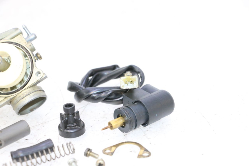 photo de VERGASER PEUGEOT SPEEDFIGHT LC 50 (1996 - 2002) - Zoom op componenten
