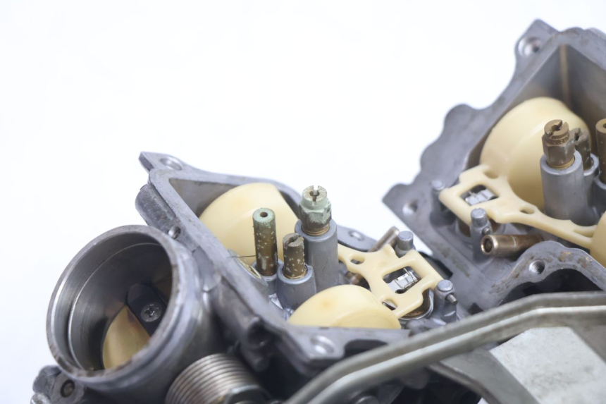 photo de CARBURATEUR HONDA ST PAN EUROPEAN 1100 (1990 - 2002) - Focus op structuur