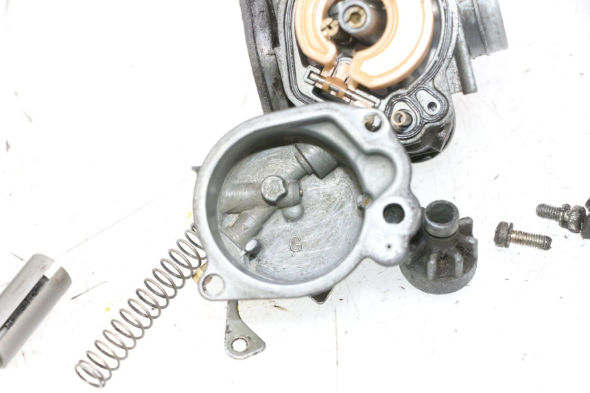 photo de VERGASER PEUGEOT TREKKER 50 (1995 - 2004) - Visuele inspectie