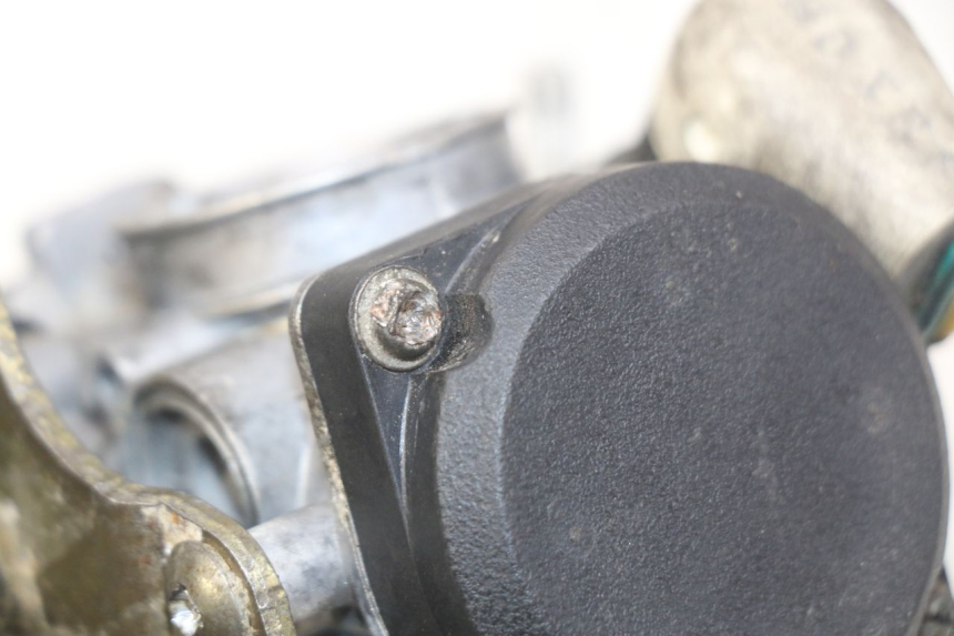 photo de VERGASER PEUGEOT V-CLIC VCLIC 50 (2007 - 2013) - Zoom op gebruiksstaat