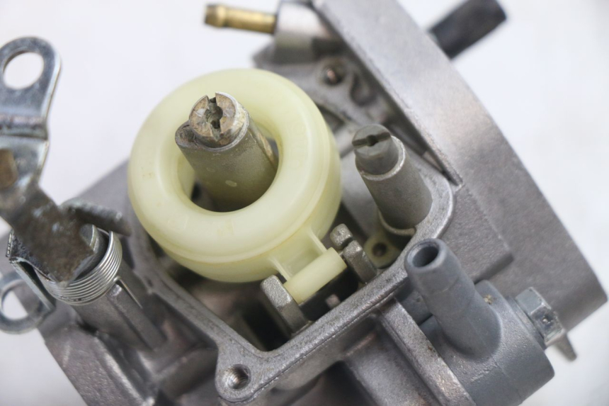photo de CARBURATEUR PIAGGIO VESPA PK FL 2T 50 (1990 - 1996) - Bevestigingspunten