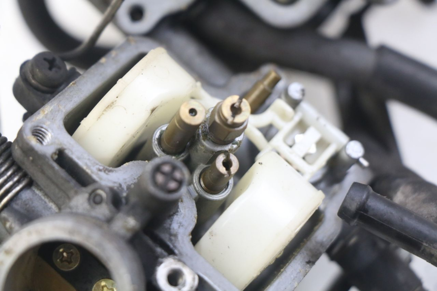 photo de VERGASER HONDA VT C SHADOW 125 (1999 - 2007) - Alternatieve hoek