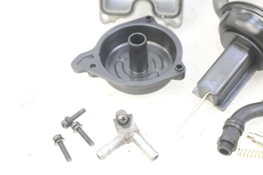 photo de VERGASER HONDA VT C SHADOW 125 (1999 - 2007) - Gecontroleerd onderdeel