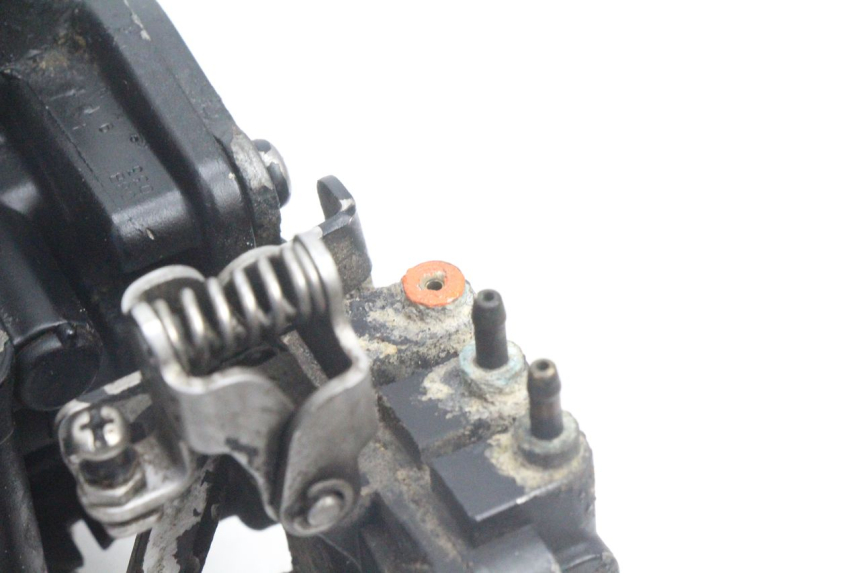 photo de CARBURATEUR YAMAHA WAVE RUNNER GP R 1200 (2000 - 2003) - Detailaanzicht