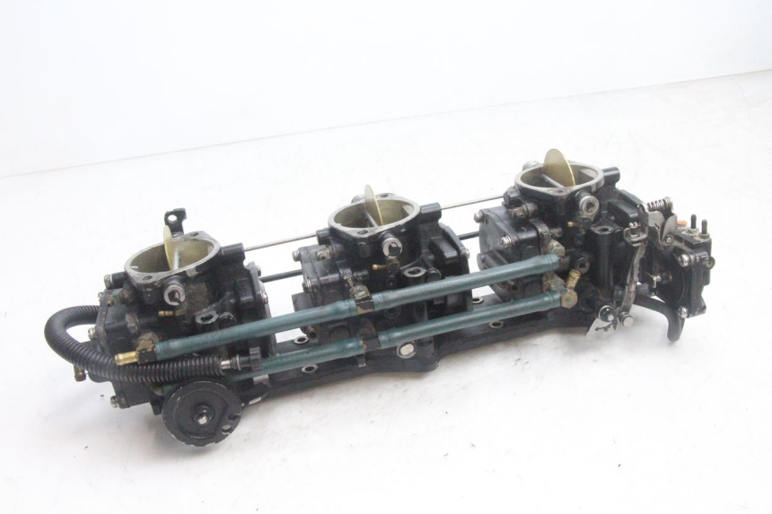 photo de CARBURATEUR YAMAHA WAVE RUNNER GP R 1200 (2000 - 2003) - Overzicht