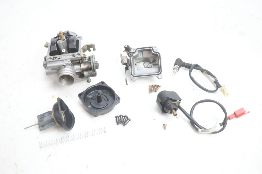 photo de CARBURATEUR PIAGGIO X8 STREET 125 (2006 - 2007) - Bevestigingspunten