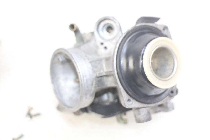 photo de VERGASER PIAGGIO X8 125 (2004 - 2007) - Kenmerkende details