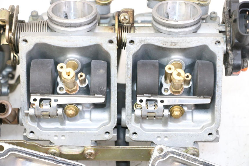 photo de VERGASER YAMAHA XJN DIVERSION 600 (2000 - 2003) - Gecontroleerd onderdeel