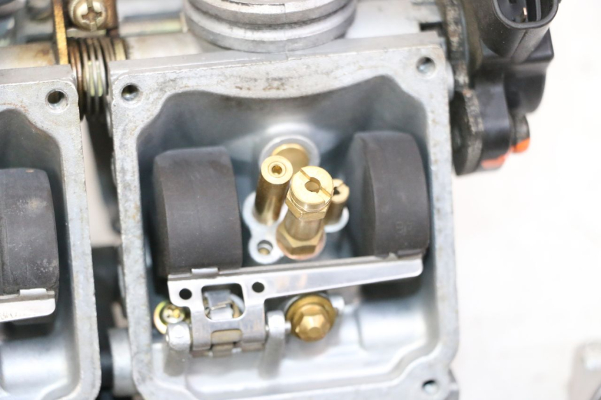 photo de VERGASER YAMAHA XJN DIVERSION 600 (2000 - 2003) - Productaanzicht