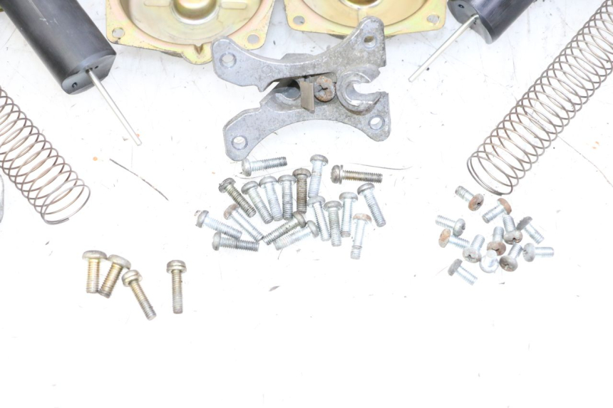 photo de VERGASER YAMAHA XJN DIVERSION 600 (2000 - 2003) - Zoom op kwaliteit