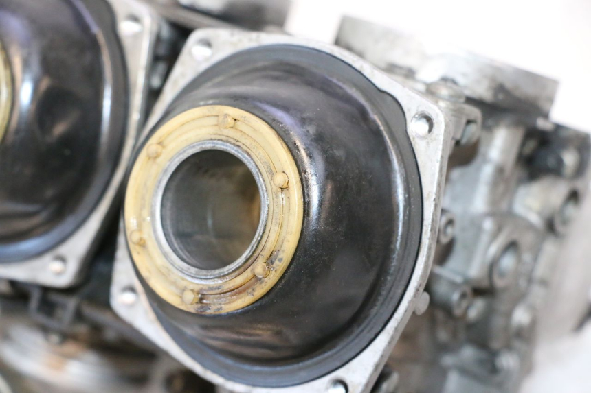 photo de CARBURATEUR YAMAHA XJR 1300 (1998 - 2002) - Zoom op kwaliteit