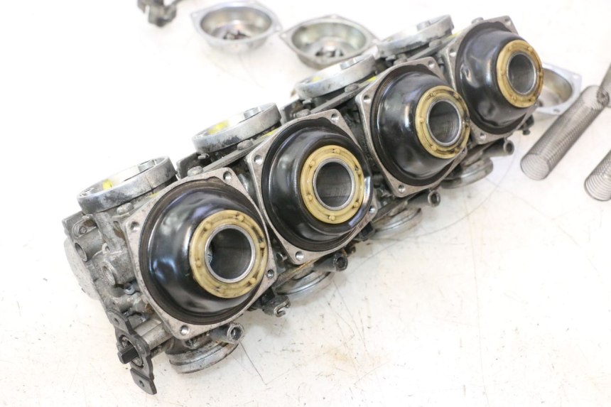 photo de CARBURATEUR YAMAHA XJR 1300 (1998 - 2002) - Zoom op gebruiksstaat