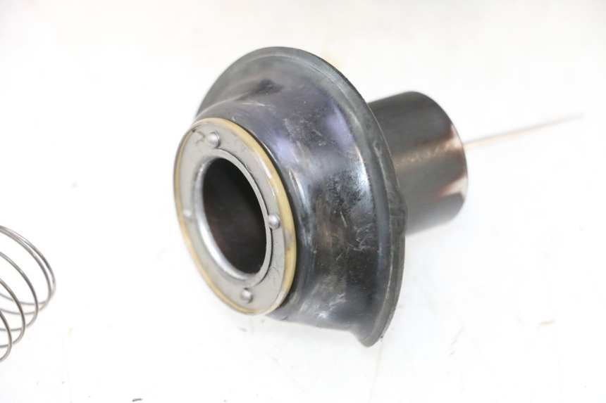 photo de VERGASER YAMAHA YP MAJESTY 125 (2002 - 2006) - Aanvullende foto