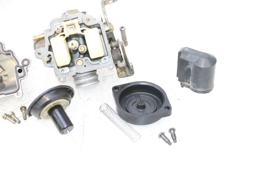photo de CARBURATEUR YIYING YY50QT-6 50 - Focus op structuur