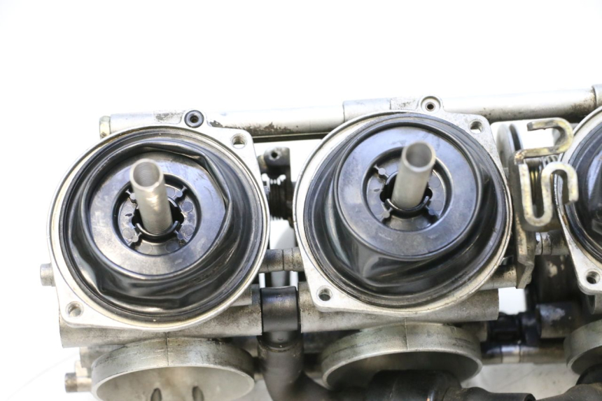 photo de CARBURATEUR YAMAHA YZF R GENESIS 750 (1993 - 1998) - Zoom op kwaliteit