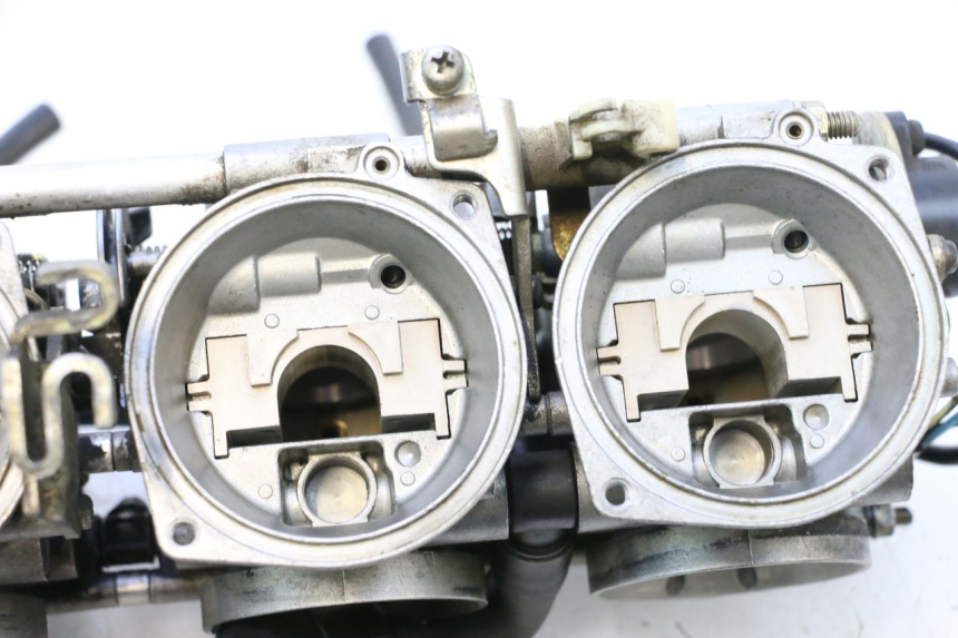 photo de CARBURATEUR YAMAHA YZF R GENESIS 750 (1993 - 1998) - Profielaanzicht