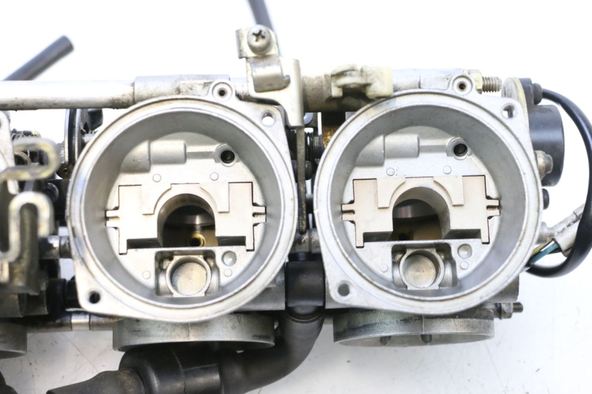 photo de CARBURATEUR YAMAHA YZF R GENESIS 750 (1993 - 1998) - Detail van het onderdeel