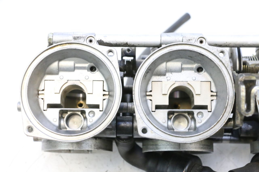 photo de CARBURATEUR YAMAHA YZF R GENESIS 750 (1993 - 1998) - Zoom op gebruiksstaat