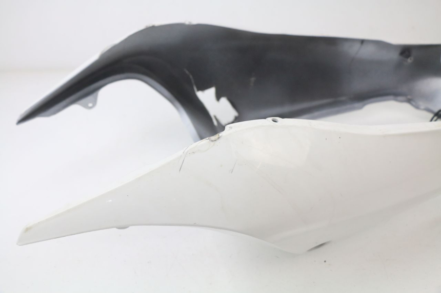 photo de ACHTERKAP HONDA CBR 929 RR FIREBLADE 900 (2000 - 2001) - Zoom op gebruiksstaat