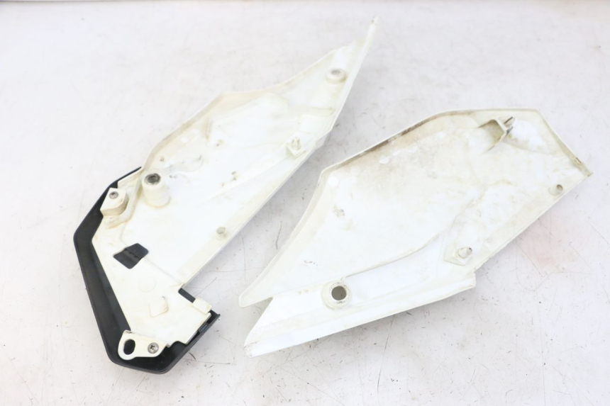 photo de ACHTERKAP HONDA CRF-F CRF F 110 (2019 - 2022) - Detail van het onderdeel