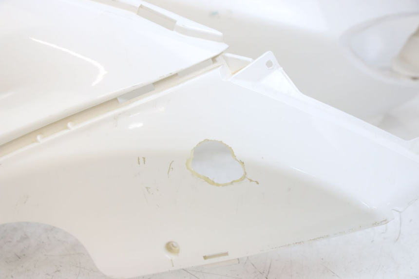 photo de ACHTERKAP PIAGGIO FLY 125 (2005 - 2012) - Visuele inspectie