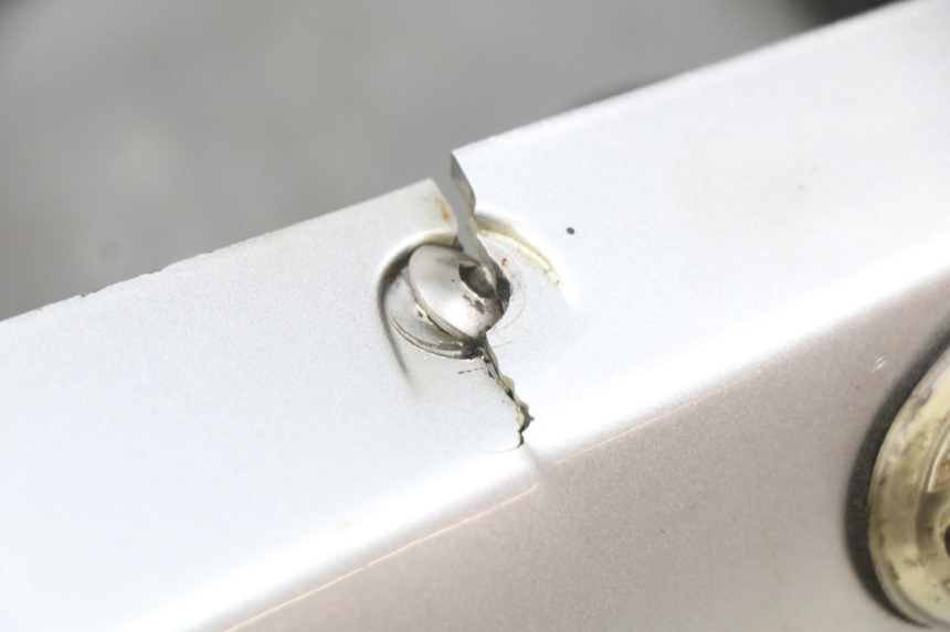 photo de ACHTERKAP YAMAHA FZS FAZER 600 (1998 - 2001) - Andere kijkhoek