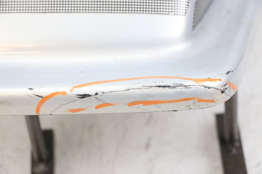 photo de ACHTERKAP SUZUKI GSX E 250 (1982 - 1983) - Zoom op gebruiksstaat