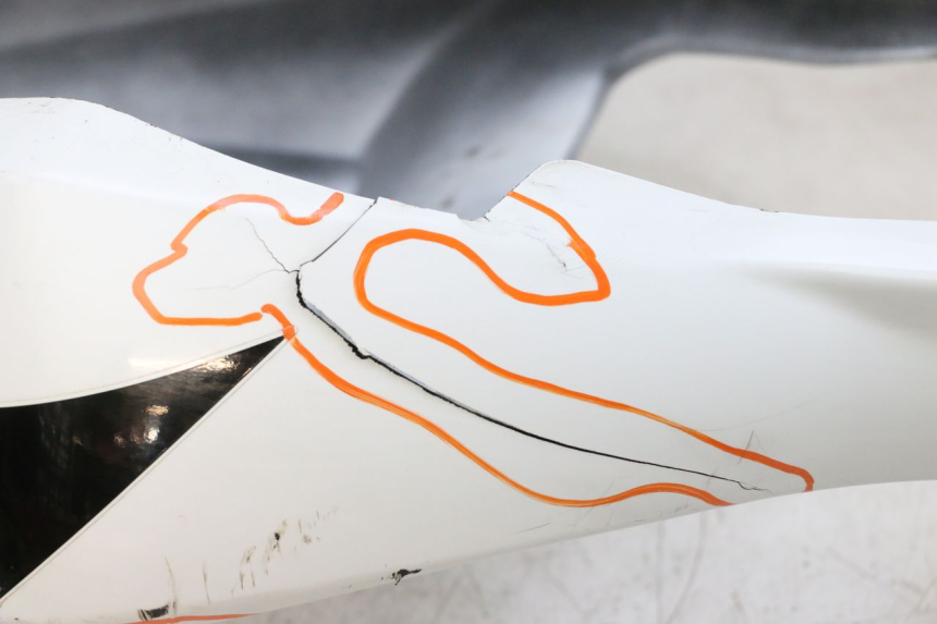 photo de ACHTERKAP SUZUKI GSXR GSX-R 1000 (2003 - 2004) - Technische close-up