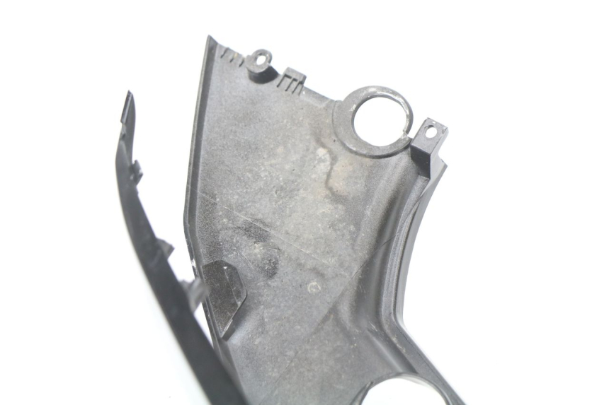 photo de ACHTERKAP SYM JET 4 50 (2010 - 2014) - Bevestigingspunten