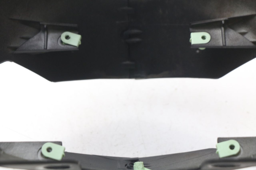 photo de ACHTERKAP PEUGEOT KISBEE 2T 50 (2010 - 2017) - Detail van het onderdeel