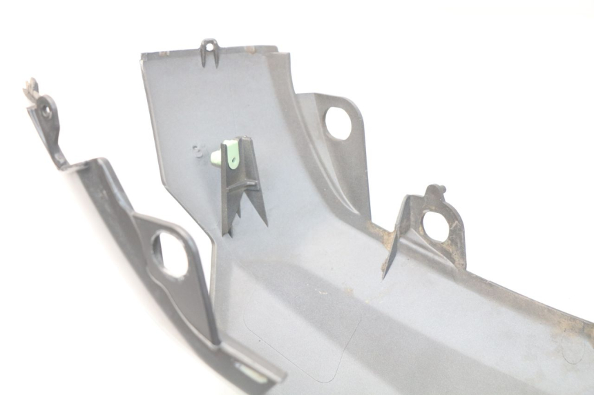 photo de ACHTERKAP PEUGEOT KISBEE 2T 50 (2010 - 2017) - Zoom op componenten