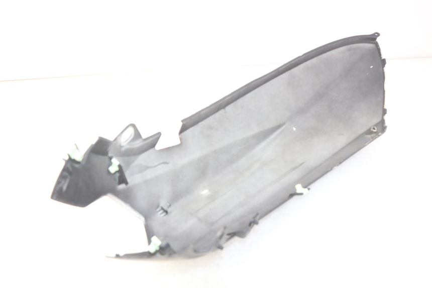 photo de ACHTERKAP PEUGEOT KISBEE 2T 50 (2018 - 2022) - Kenmerkende details