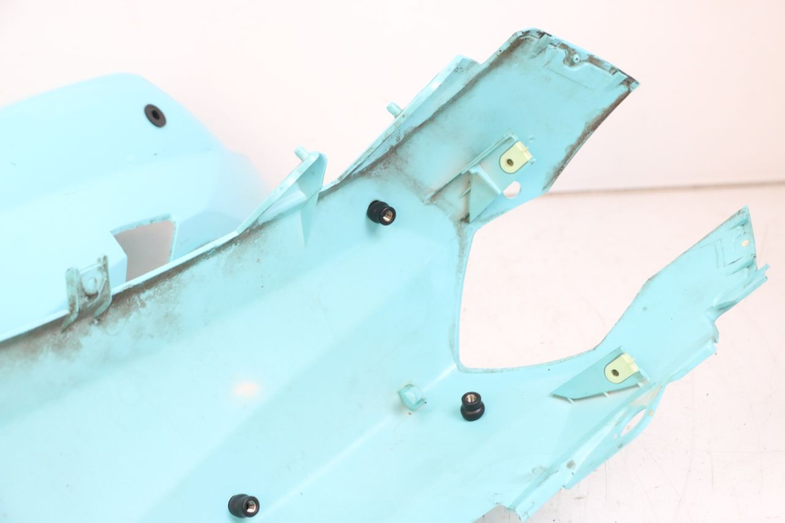 photo de ACHTERKAP PEUGEOT KISBEE 4T 50 (2018 - 2022) - Bevestigingspunten