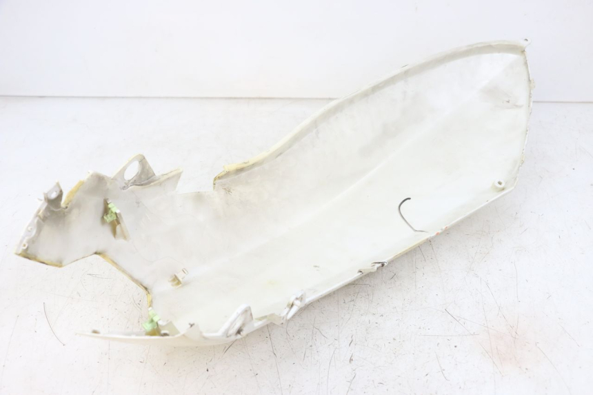 photo de ACHTERKAP PEUGEOT KISBEE 4T 50 (2010 - 2017) - Kenmerkende details