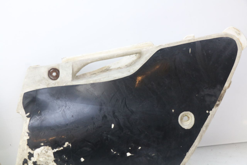 photo de ACHTERKAP KAWASAKI KX 250 (1994 - 1998) - Bevestigingspunten