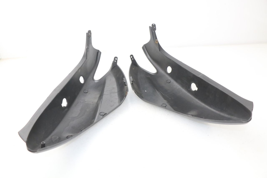 photo de ACHTERKAP YAMAHA NEOS NEO'S 4T 50 (2008 - 2016) - Bevestigingspunten