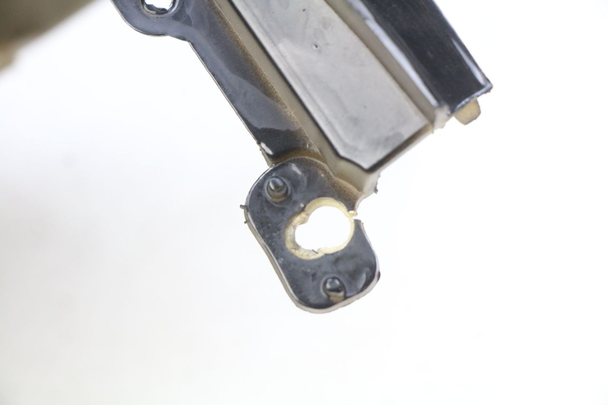 photo de ACHTERKAP MBK OVETTO 2T 50 (2007 - 2017) - Detail van het onderdeel