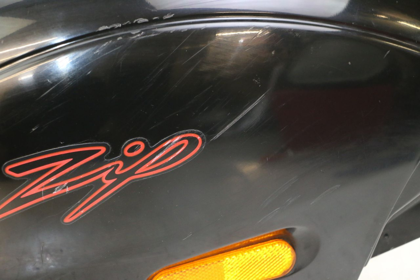 photo de ACHTERKAP PIAGGIO ZIP 4T 50 (2018 - 2020) - Staat van het oppervlak