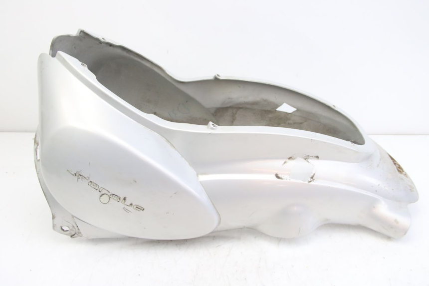 photo de ACHTERKAP APRILIA SCARABEO 4T 50 (2009 - 2017) - Detail van het onderdeel