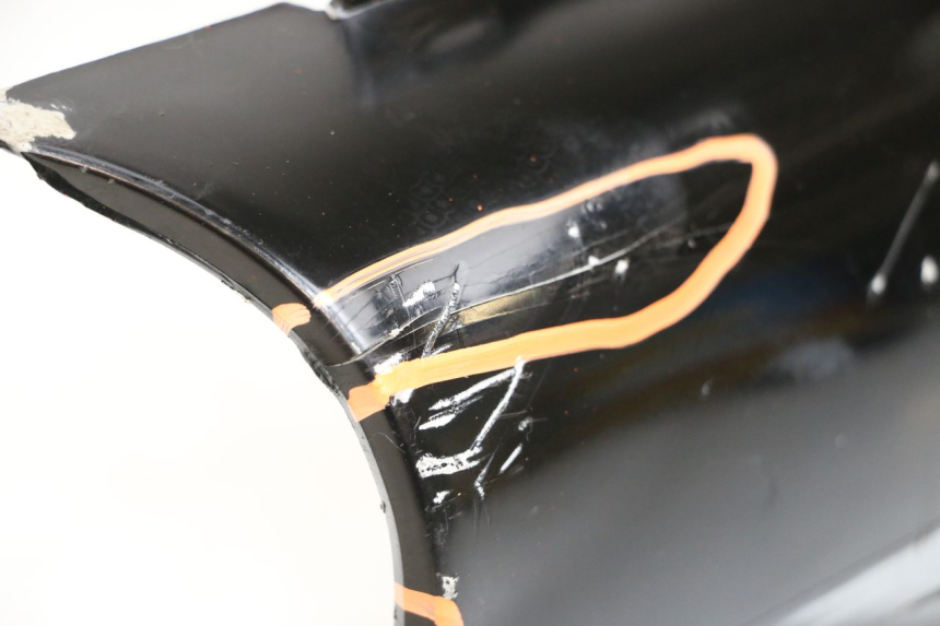 photo de ACHTERKAP APRILIA SR CARB LC 2T 50 (2004 - 2012) - Bevestigingspunten