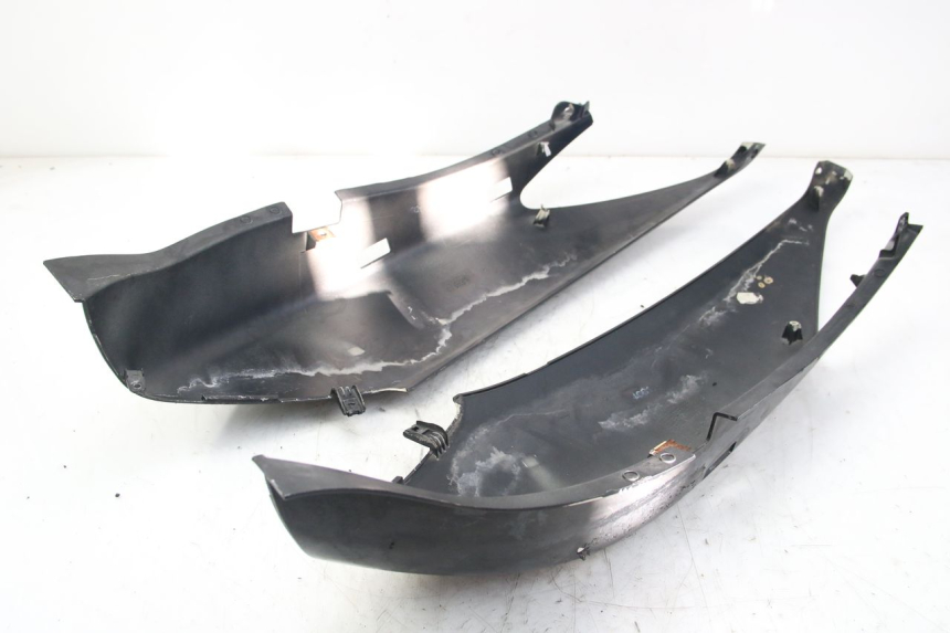 photo de ACHTERKAP YAMAHA XMAX X-MAX 125 (2006 - 2009) - Markeringen en referenties