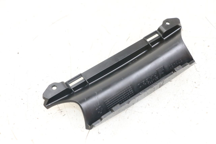 photo de ACHTERKAP PIAGGIO X10 125 (2012 - 2017) - Detail van het onderdeel