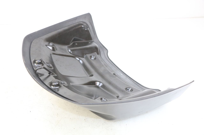 photo de ACHTERKAP PIAGGIO XEVO - X EVO 125 (2007 - 2017) - Detail van het onderdeel