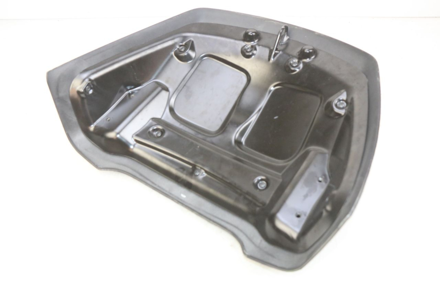 photo de ACHTERKAP PIAGGIO XEVO - X EVO 125 (2007 - 2017) - Andere kijkhoek