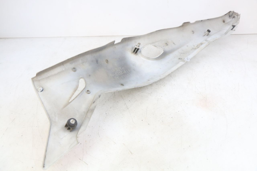 photo de ACHTERKAP YAMAHA YZF R THUNDERCAT 600 (1996 - 2003) - Gecontroleerd onderdeel