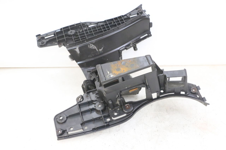 photo de TANKKUIP SUZUKI BURGMAN 125 (2007 - 2014) - Zoom op gebruiksstaat