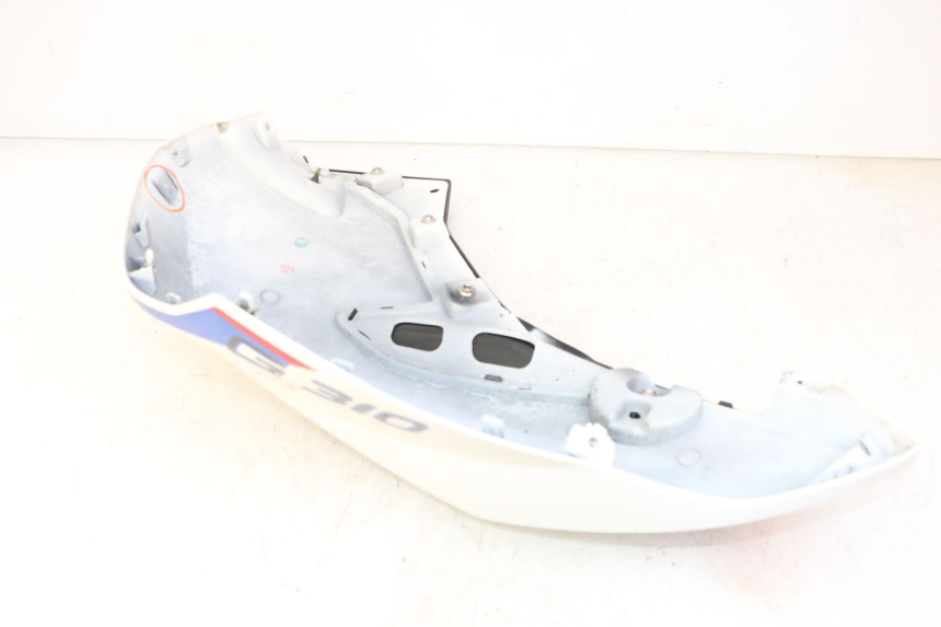 photo de RECHTER TANKKAP BMW G310 R 310 (2016 - 2020) - Detail van het onderdeel