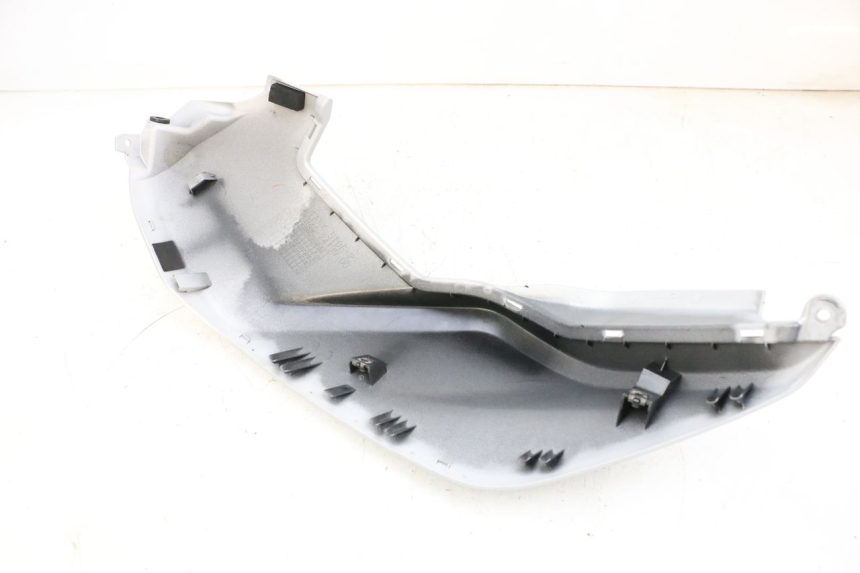 photo de RECHTER TANKKAP YAMAHA MT-07 MT07 ABS 700 (2018 - 2020) - Detail van het onderdeel