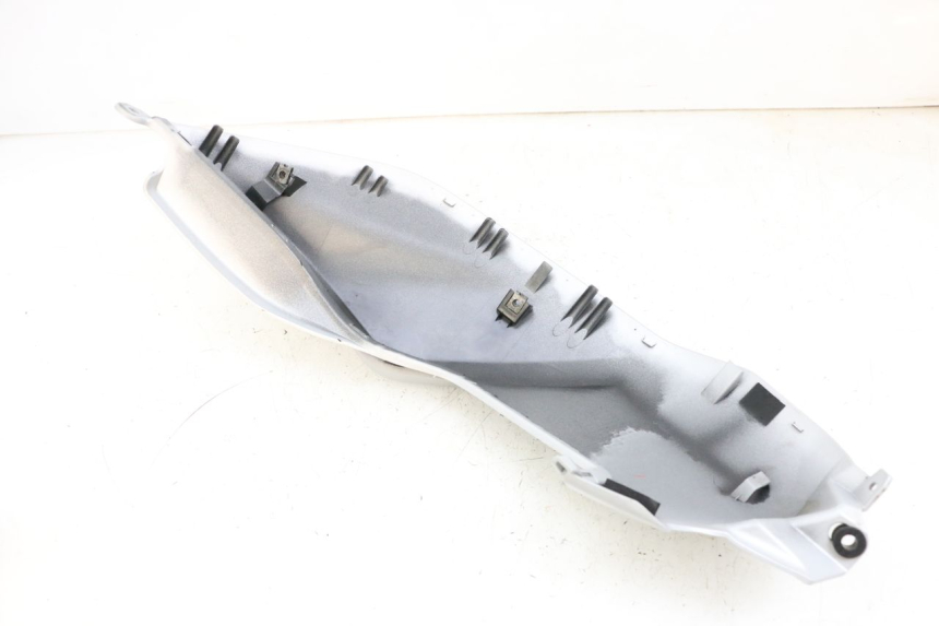 photo de RECHTER TANKKAP YAMAHA MT-07 MT07 ABS 700 (2018 - 2020) - Bevestigingspunten